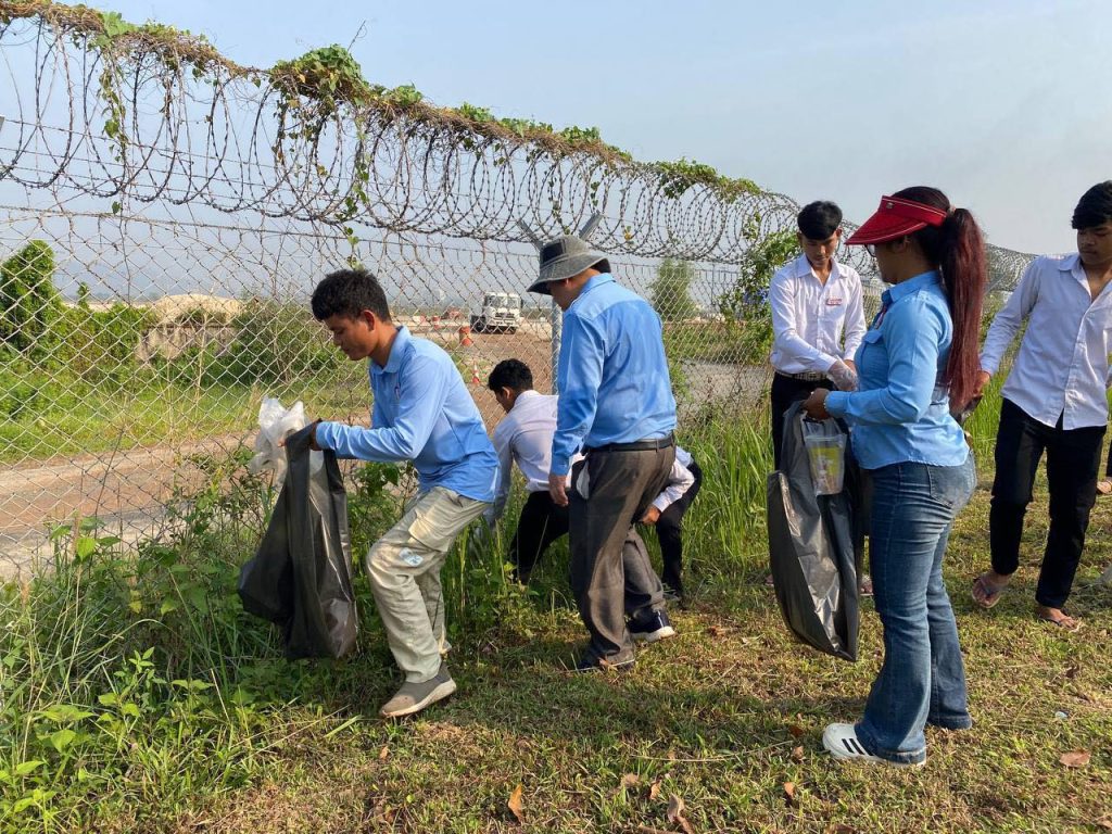 សូមថ្លែងអំណរគុណដល់កងកម្លាំង អាជ្ញាធរពាក់ព័ន្ធ ព្រមទាំងក្មួយៗសិស្សានុសិស្សដែលតែងតែយកចិត្តទុកដាក់ក្នុងការសម្អាតអនាម័យបរិស្ថានតាមដងផ្លូវនៅក្នុងខេត្តយើង។