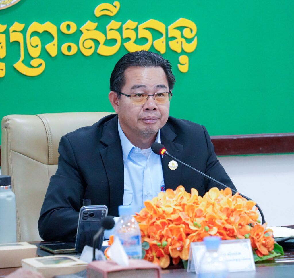ឯកឧត្ដម ម៉ាង ស៊ីណេត បានអញ្ជេីញចូលរួមកិច្ចប្រជុំស្តីពីការងាររៀបចំផ្លូវថ្មើរជើង (Walk Street) នៅខេត្តបាត់ដំបង ខេត្តកំពត និងខេត្តព្រះសីហនុ តាមរយៈប្រព័ន្ធអនឡាញ Zoom