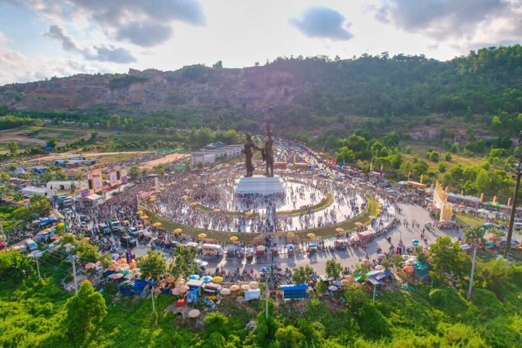 ទិដ្ឋភាពថ្ងៃទី២ នៃព្រឹត្តិការណ៍សង្ក្រាន្តក្រុងកំពង់សោម ដើម្បីទទួលស្វាគមន៍ទេវតាឆ្នាំថ្មី ឆ្នាំមមី អដ្ឋស័ក ព.ស. ២៥៧០ គ.ស.២០២៦។