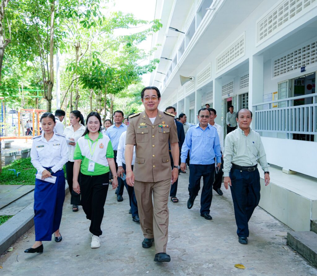 ឯកឧត្តម ម៉ាង ស៊ីណេត អញ្ជើញចុះពិនិត្យវឌ្ឍនភាពការងារសាលាបឋមសិក្សា ហ៊ុន សែន មិត្តភាព
