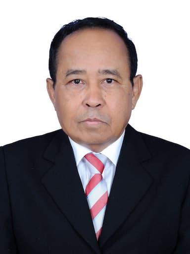 ឯកឧត្តម ង៉ែត សារ៉ាត