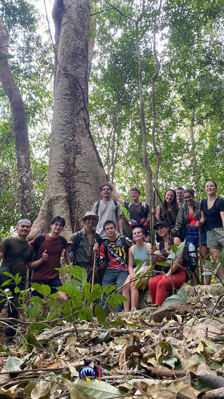 សកម្មភាពភ្ញៀវទេសចរបរទេស ទស្សនាកម្សាន្ត តាមរមណីយដ្ឋាននានា